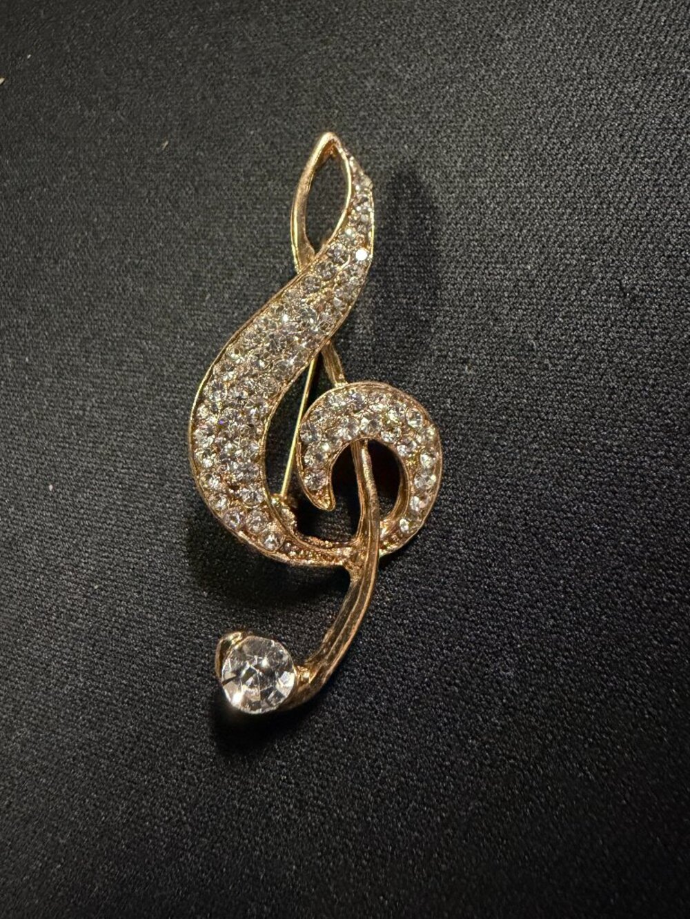 Gold-Tone Sparkly Rhinestone Treble Clef Music Brooch Pin